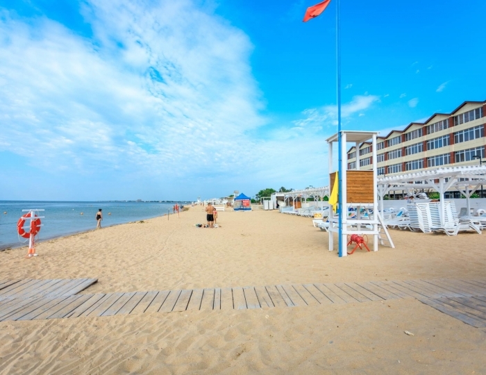 Оборудованный пляж - СКК Family Resort / Фэмили Резорт